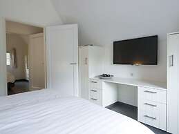 Holiday Home With Whirlpool