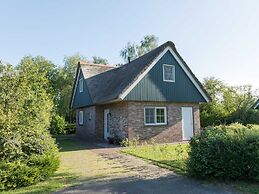Great Thatched Villa With Solarium, in a National Park