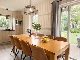 Great Thatched Villa With Solarium, in a National Park