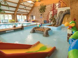 Great Thatched Villa With Solarium, in a National Park