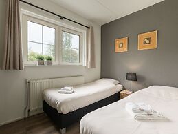 Great Thatched Villa With Solarium, in a National Park