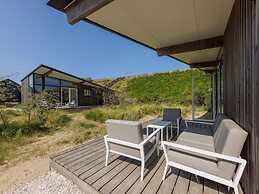 Comfortable Lodge With Dishwasher, in Bloemendaal