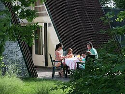 Nicely Furnished Bungalow With Dishwasher, in De Veluwe
