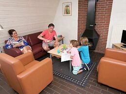 Nicely Furnished Bungalow With Dishwasher, in De Veluwe