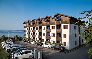 Apartment Near Lake Geneva