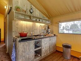 Tent Lodge With Sanitary Facilities at the Bedafse Bergen - Campsite