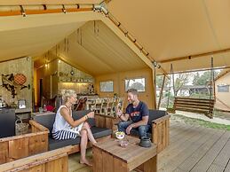 Tent Lodge With Sanitary Facilities at the Bedafse Bergen - Campsite
