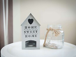 Cozy Bungalow With a Spacious Garden near the Sea