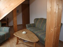 Combined Flat on a Farm in Kellerwald