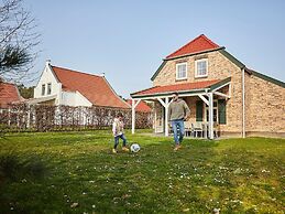 Child-friendly Villa With a Sauna in Limburg