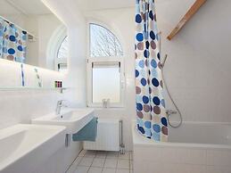 Comfortable Villa With Combi-microwave, Near the Beach