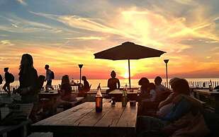 Beautiful Lodge With Nice Terrace, in Bloemendaal