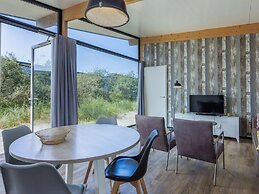 Beautiful Lodge With Nice Terrace, in Bloemendaal