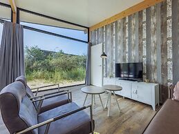 Beautiful Lodge With Nice Terrace, in Bloemendaal