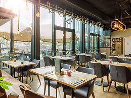 Beautiful Lodge With Nice Terrace, in Bloemendaal