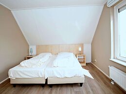 House With Garden, in Water-rich Area