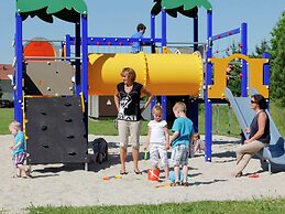 House With Garden, in Water-rich Area