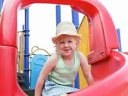 Luxurious Villa With ten Bathrooms, in Green Surroundings