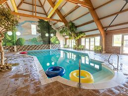 Spacious Thatched Villa With Dishwasher, in a National Park