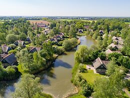 Spacious Thatched Villa With Dishwasher, in a National Park