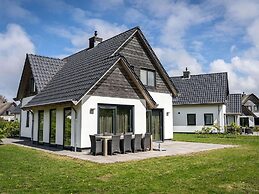 Luxury Villa not far From the sea on Texel