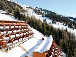 Stylish Stay Near Ski