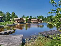 Lovely Tent with Kitchen & Bathroom Located near Pond
