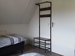 Nice Holiday Home with Sauna & Hot Tub near Wadden Sea