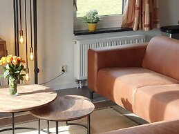Nice Holiday Home with Sauna & Hot Tub near Wadden Sea