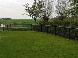 Nice Holiday Home with Sauna & Hot Tub near Wadden Sea