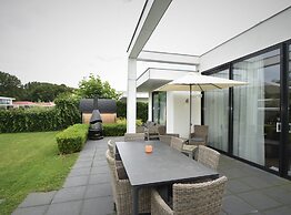 Luxury Villa in Harderwijk near Lake