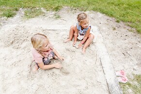 Relaxing Chalet w/ Garden