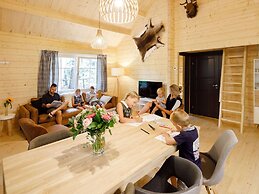 Wooden Lodge With a Veranda, in Veluwe