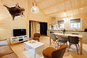 Relaxing Chalet w/ Garden