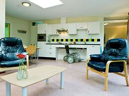 Bungalow With Dishwasher, not far From Assen