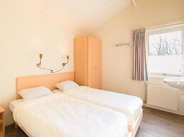 Comfortable Bungalow With Dishwasher, Near the Beach