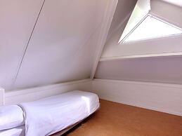 Cozy Holiday Home with Garden near Zwolle