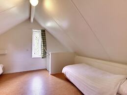 Cozy Holiday Home with Garden near Zwolle