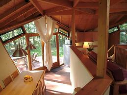 Eco Holiday Home With Wood Stove, in a Holiday Park in the Middle of N