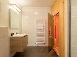 Luxurious Apartment Near the sea