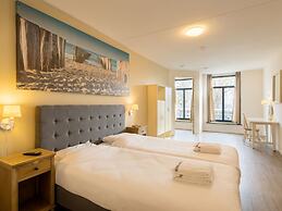 Luxurious Apartment Near the sea