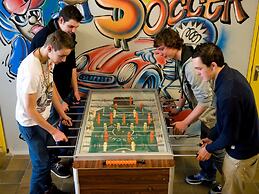 Detached Bungalow, in a Holiday Park Within Walking Distance of the Be