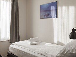 Detached Bungalow, in a Holiday Park Within Walking Distance of the Be