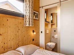 Chalet With Panoramic Sauna