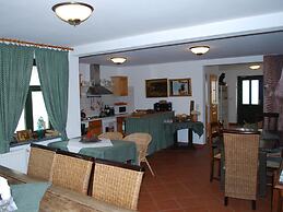 Landhaus mit Schwimmbad in Dargun