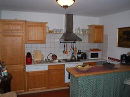 Landhaus mit Schwimmbad in Dargun