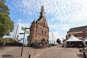 Detached Light Chalet With Dishwasher not far From Hoorn
