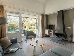 Restyled Single Storey Bungalow, Near the Sea on Texel