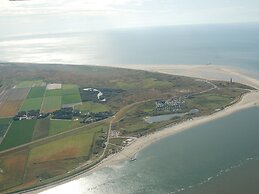 Restyled Single Storey Bungalow, Near the Sea on Texel