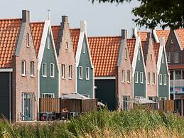 Restyled Apartment on the Markermeer